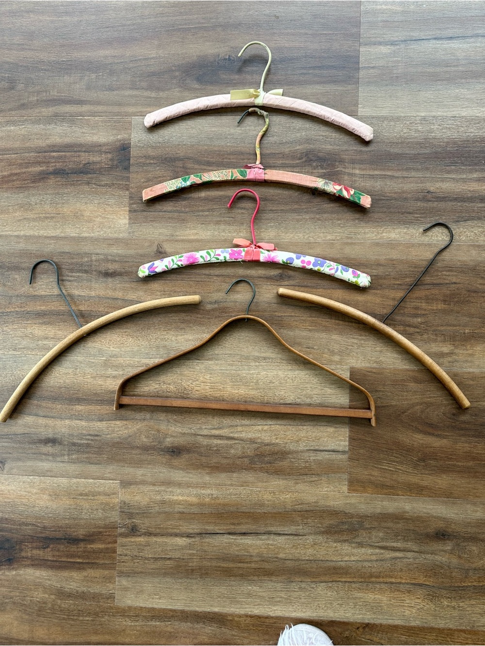 RARE VINTAGE 1920’s-1930’s clothes hangers  Lot of 6